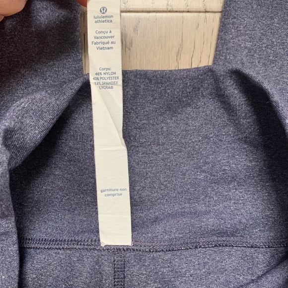 *SOLD* NAVY lululemon leggings - Picture 9 of 11